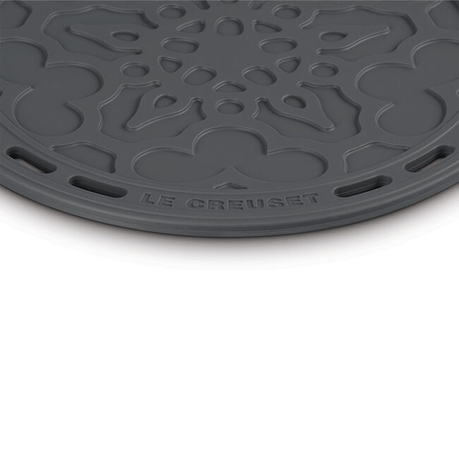 French Trivet, view 3